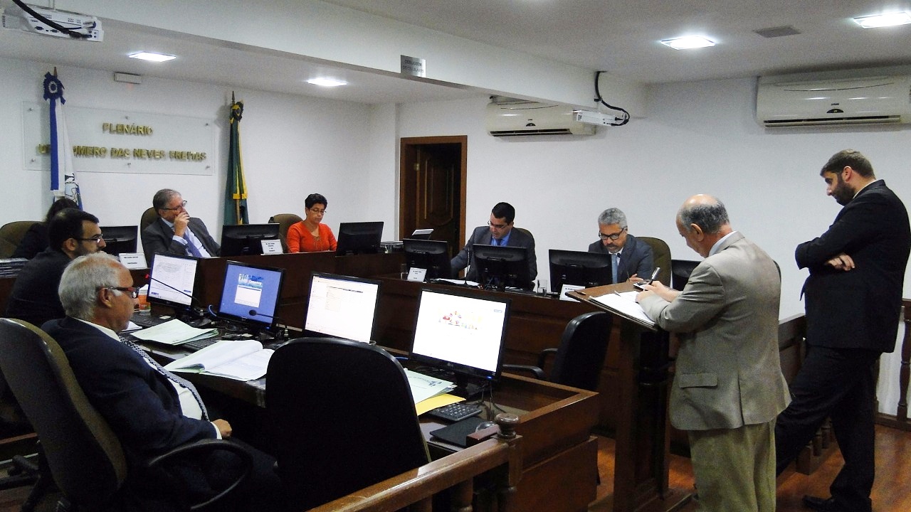 Vasco e Portuguesa são multados por confusão generalizada