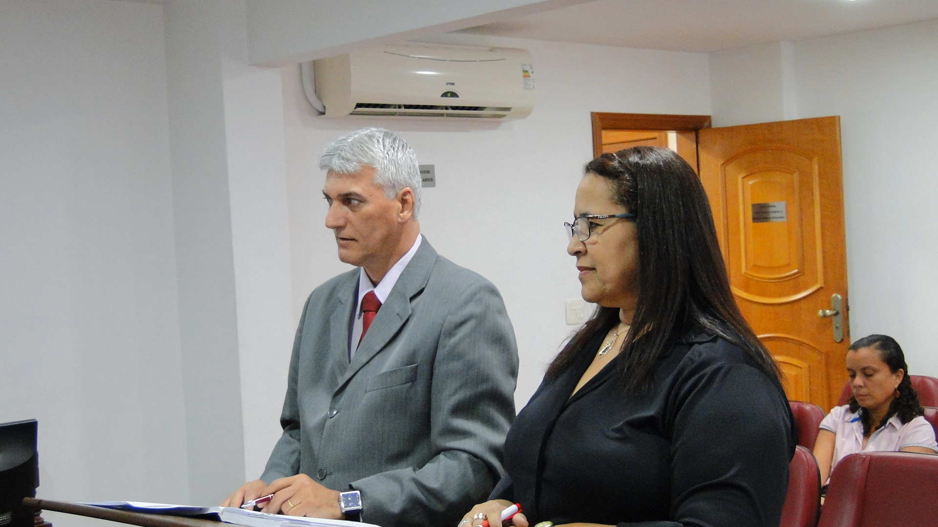 Três absolvições pela Quarta Comissão Disciplinar