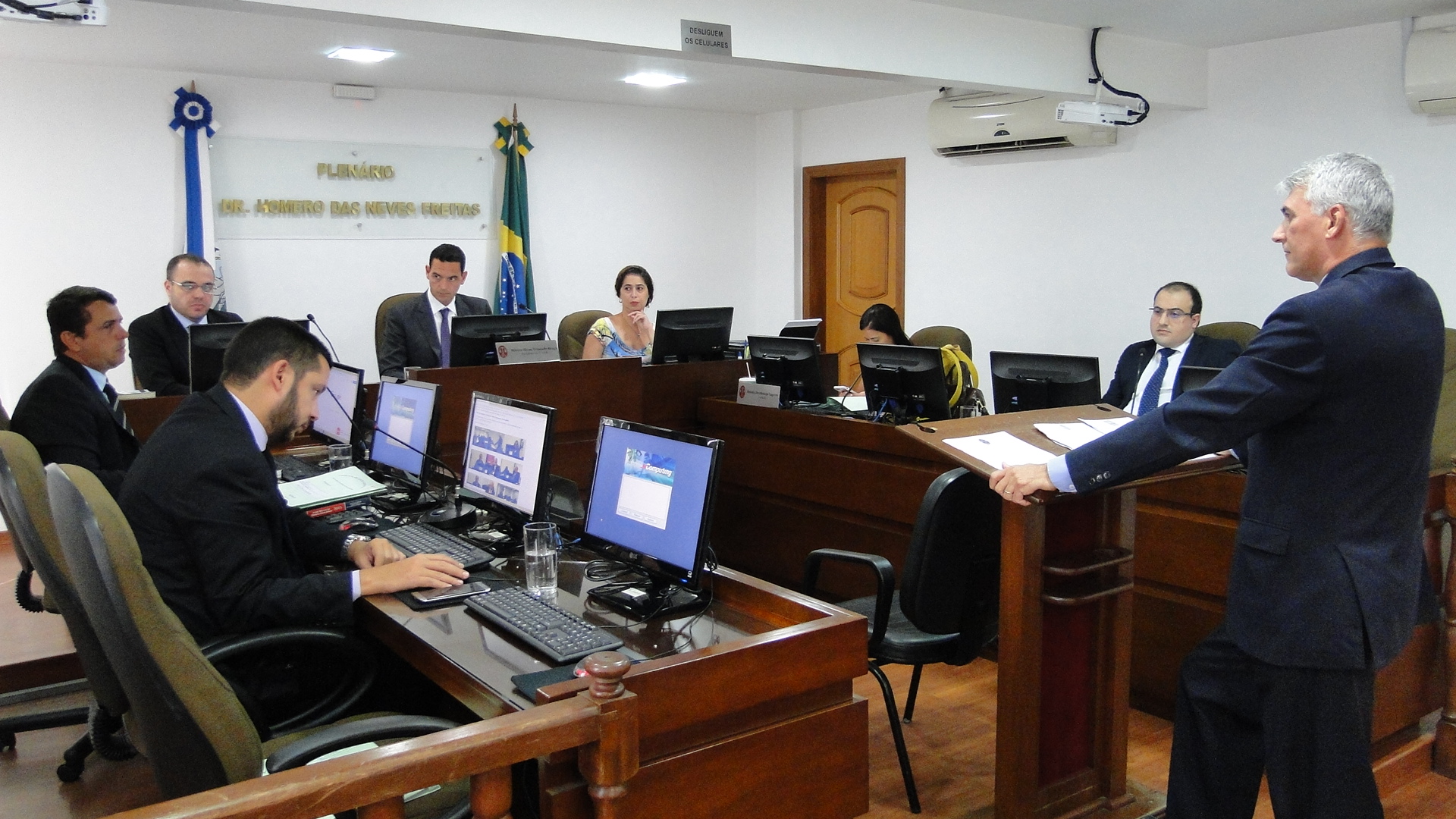 Primeira Comissão julga descumprimento de decisão