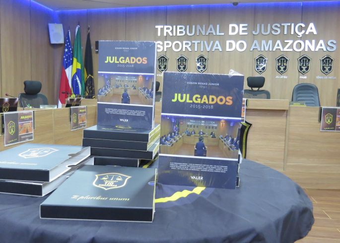 TJD-AM lança livro “Julgados”, edição de 2015 a 2018