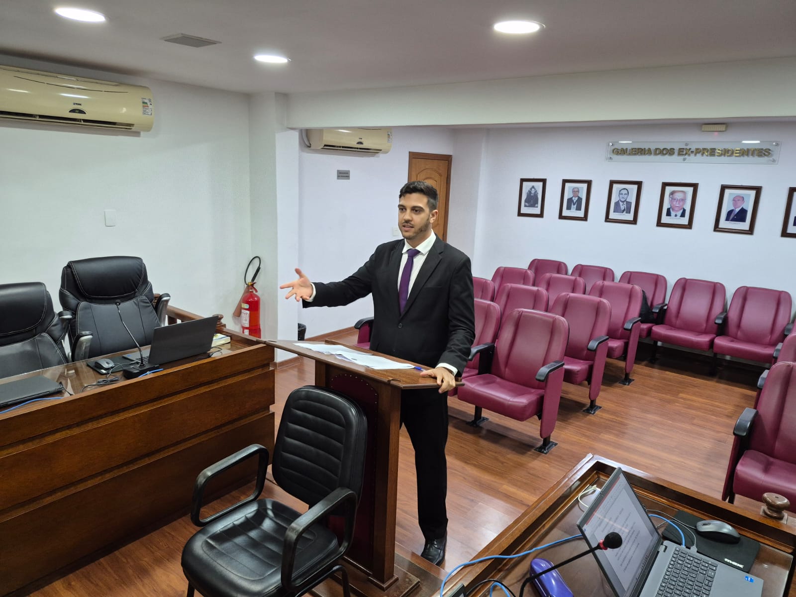 Diretor do Voltaço é suspenso por 60 dias por invasão de campo