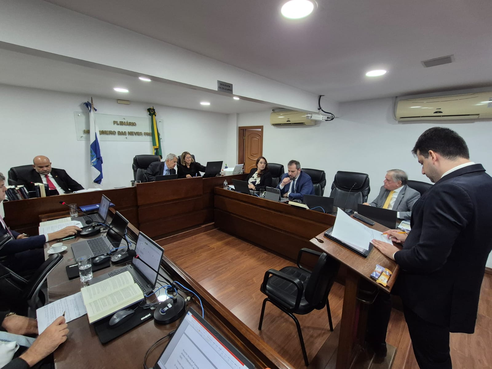 Madureira tem absolvição mantida pelo Pleno por cusparada de torcedor em direção à arbitragem