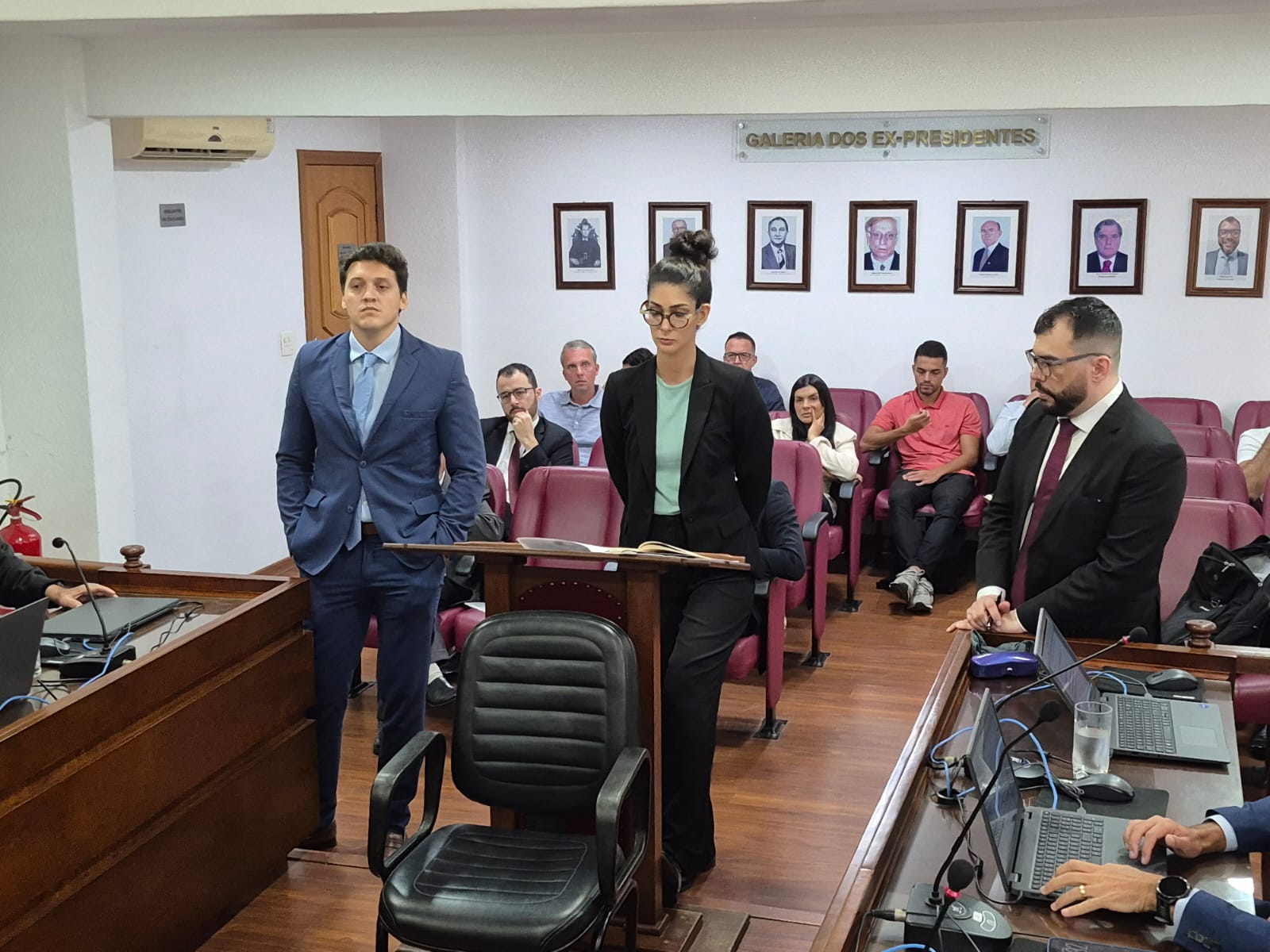 Araruama perde mando de campo e recebe multa por artefato pirotécnico arremessado no campo