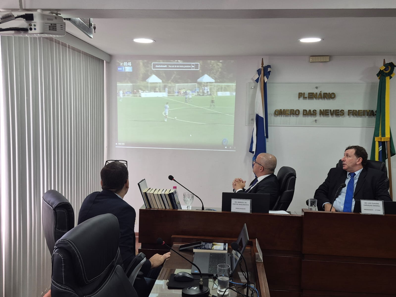 Jogador do Rio Barra é punido por dois jogos em lance de disputa de bola no Campeonato Guilherme Embry Sub-16