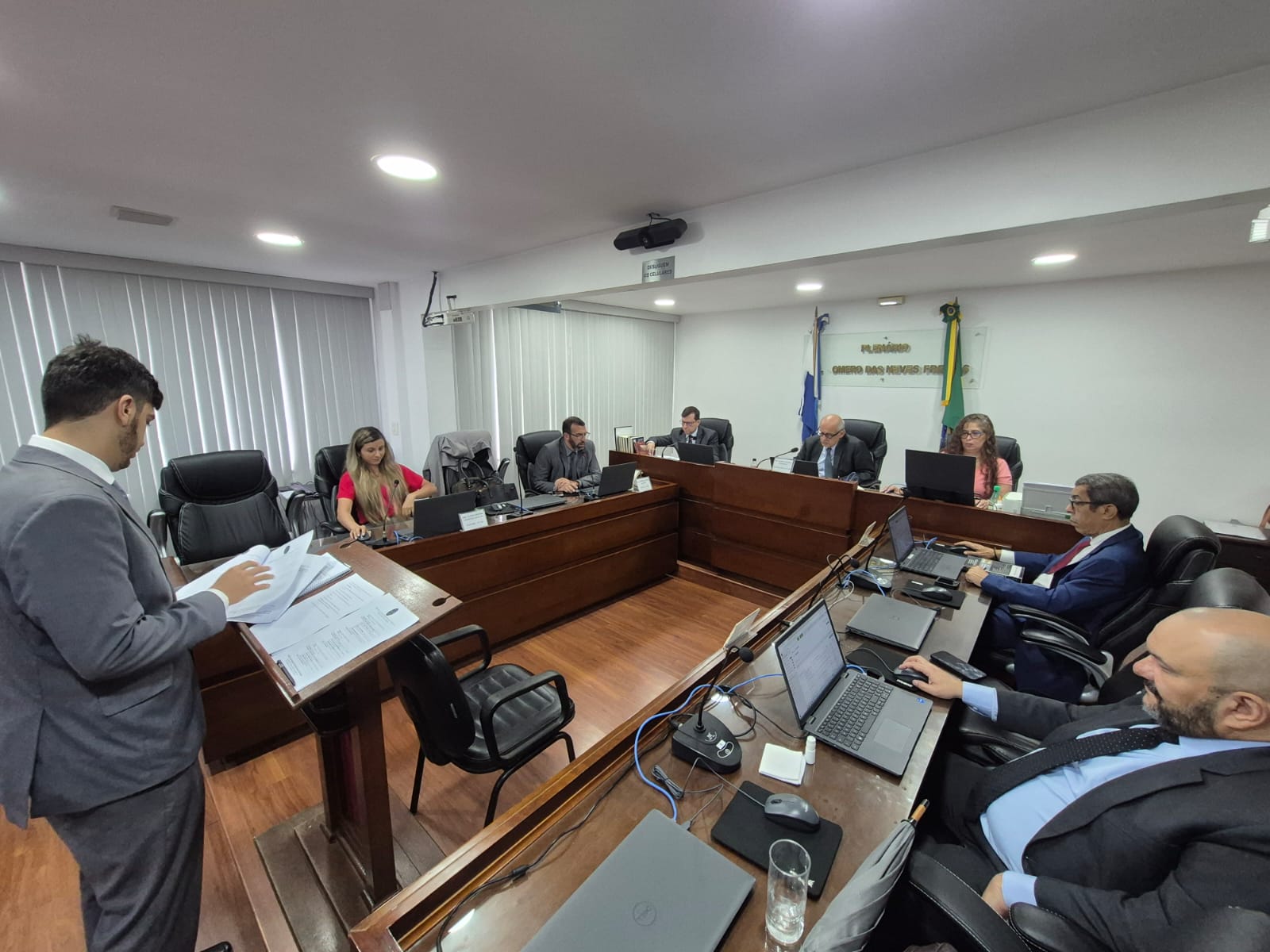 Volta Redonda tem atleta e membros da comissão técnica punidos após expulsões contra o Nova Iguaçu